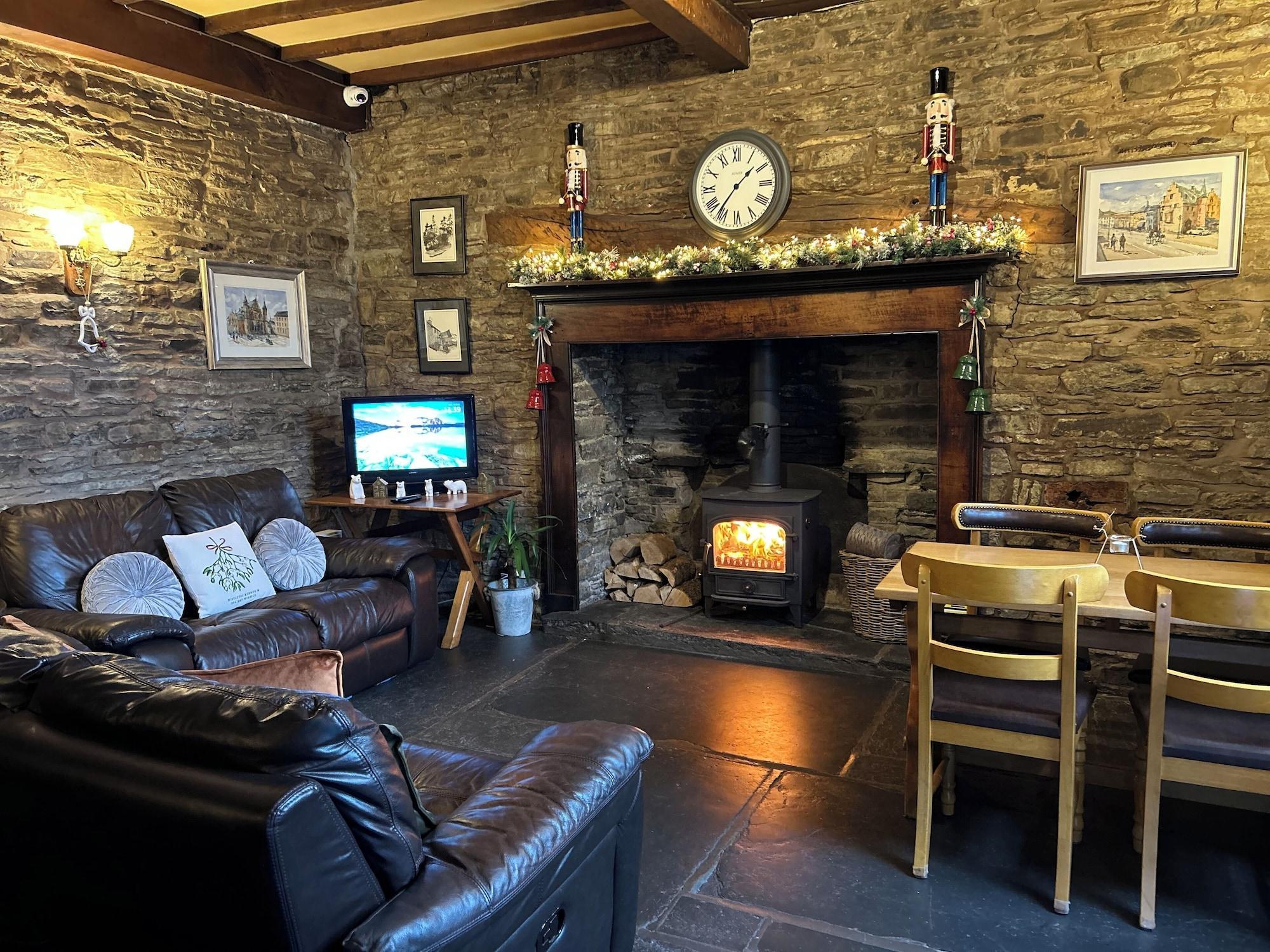 Vista Lobby Castle Inn