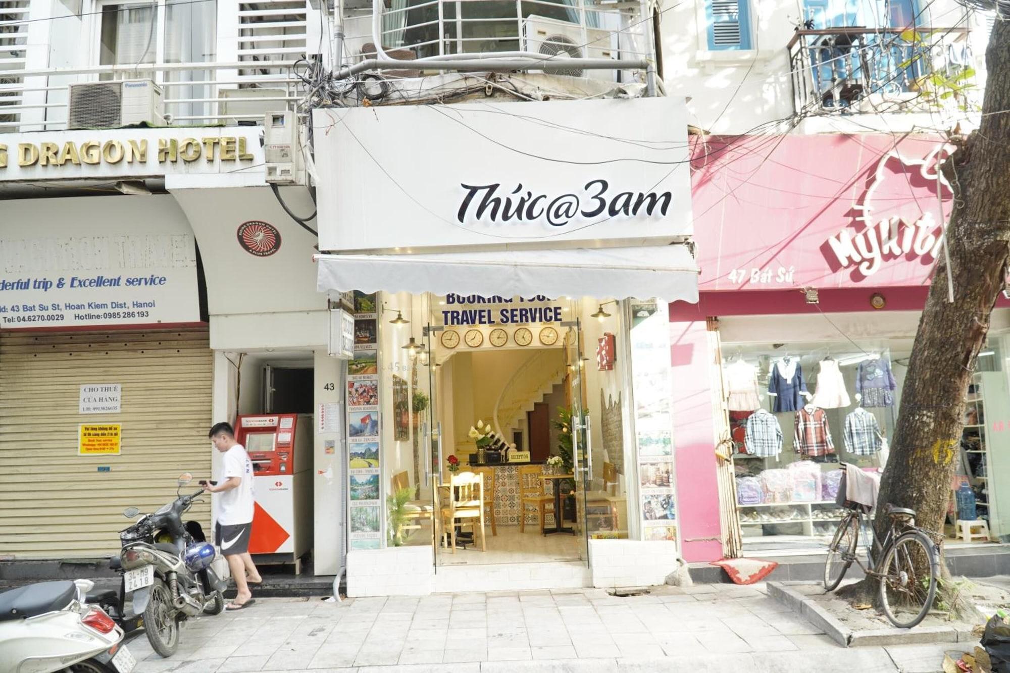 Vista Exterior Thuc at 3am