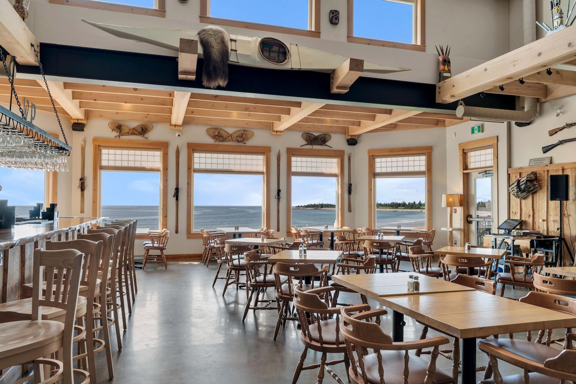 Restaurant White Point Beach Resort