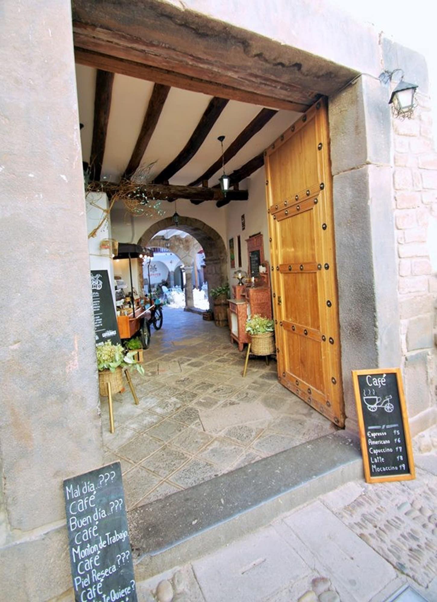 Vista Exterior Casa Montesinos Boutique