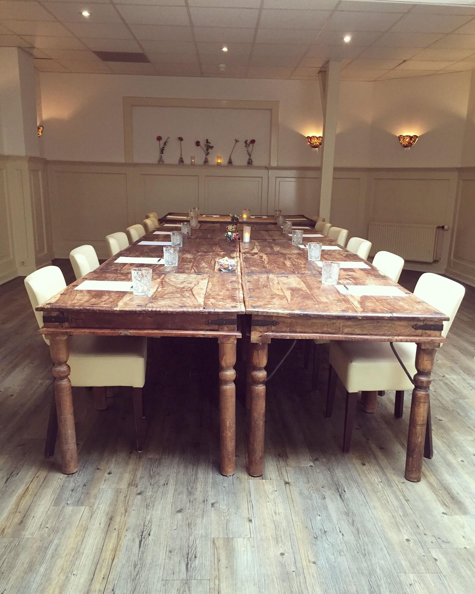 Sala de Reuniones Hotel Johannes Vermeer