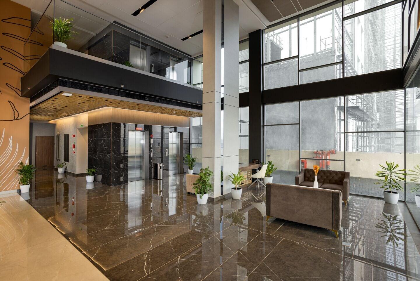 Vista Lobby Presidency Airport Hotel