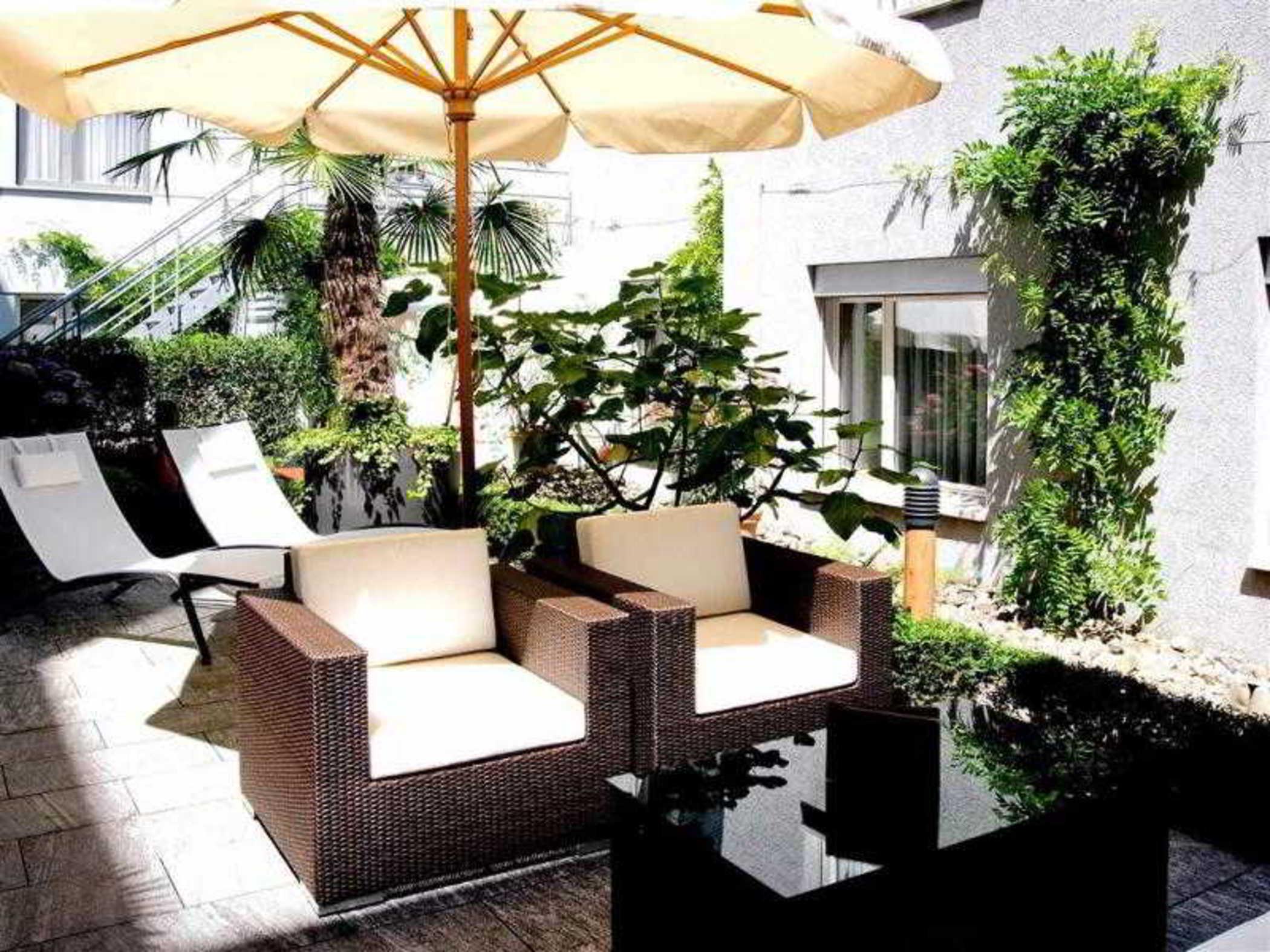 Varios Hotel Continental
