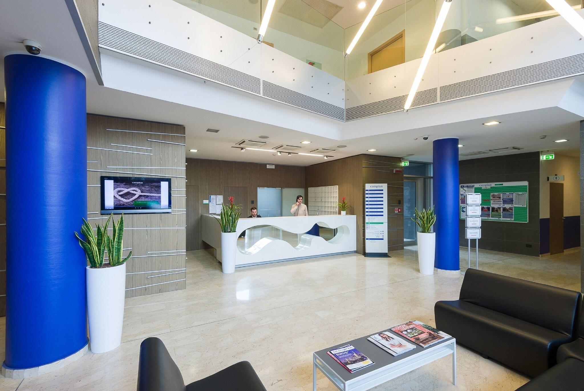 Vista Lobby Camplus Guest Turro - Casa per Ferie