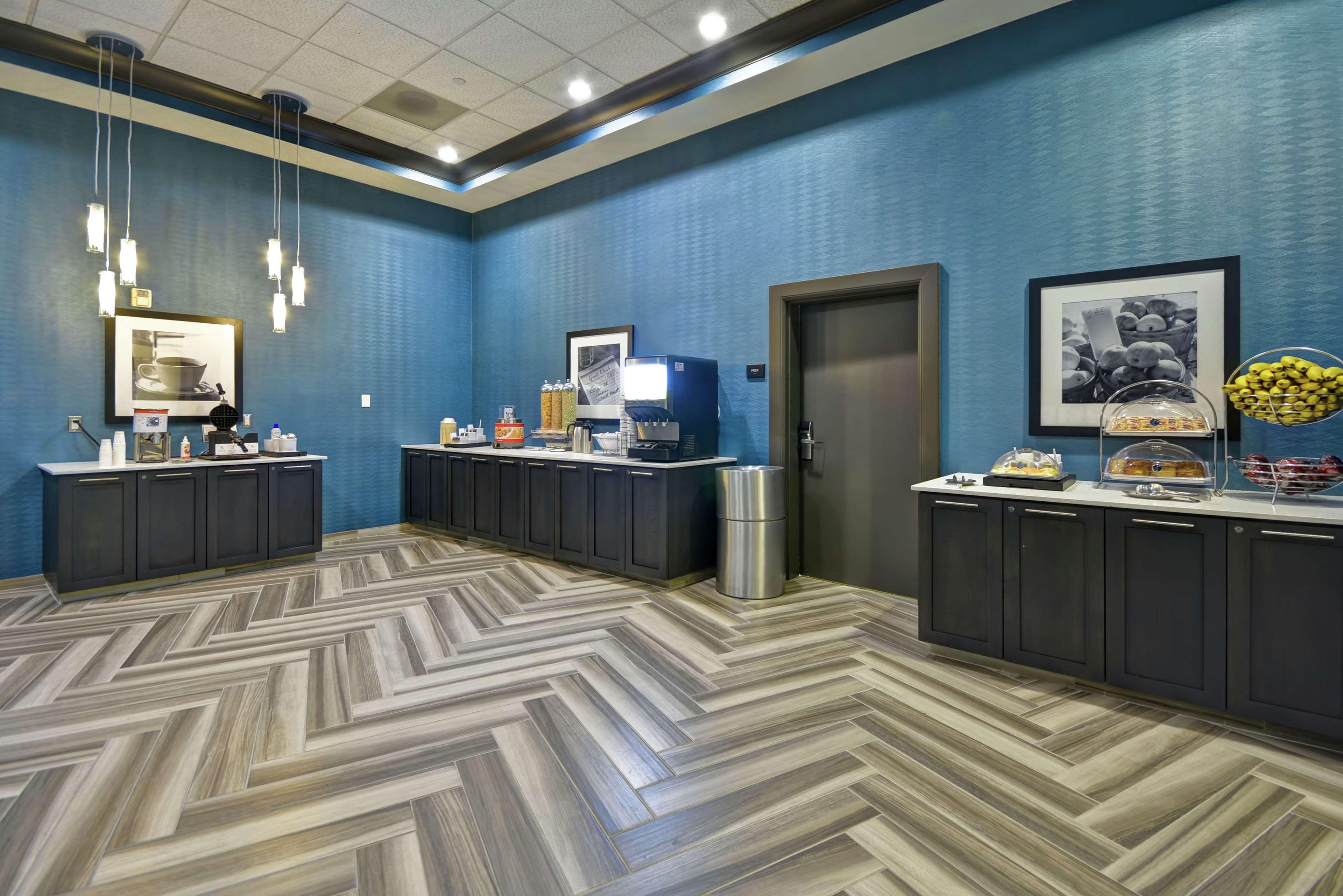 Restaurant Hampton Inn & Suites Los Angeles Burbank Airport