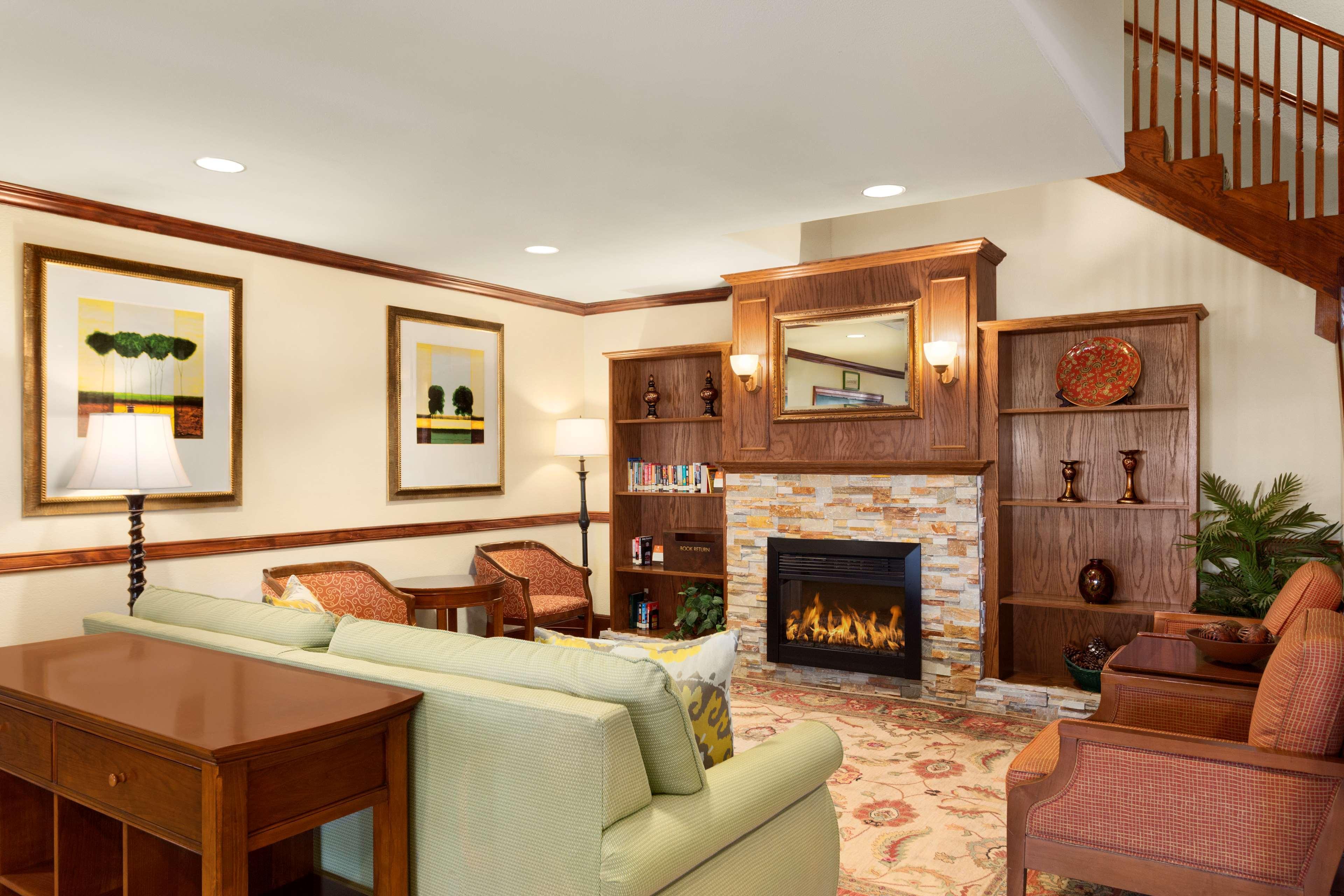 Vista Lobby Hawthorn Extended Stay by Wyndham Hobbs