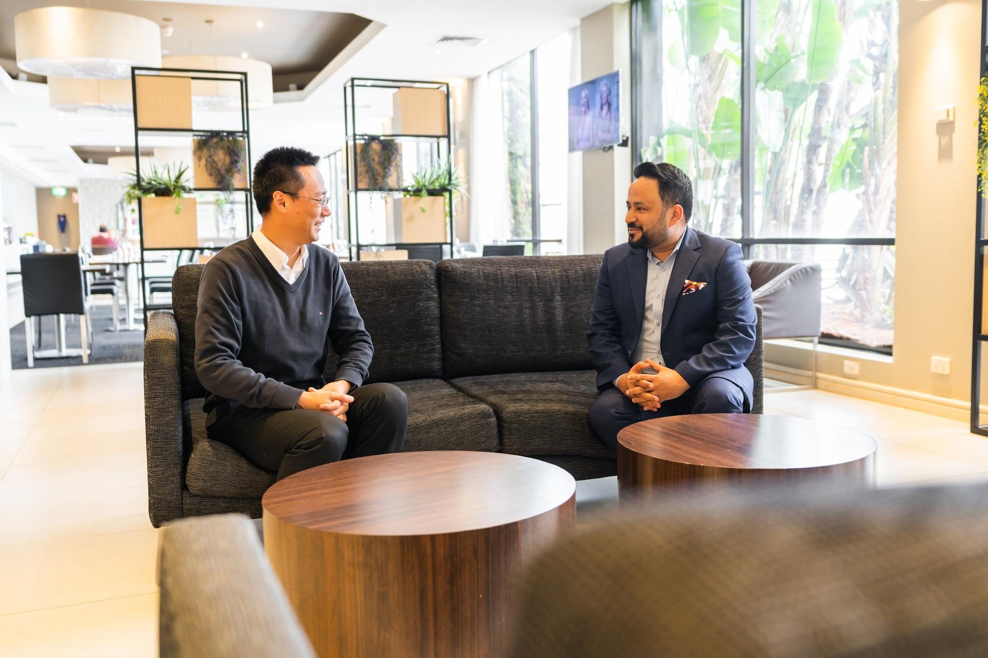 Vista Lobby Holiday Inn Parramatta by IHG