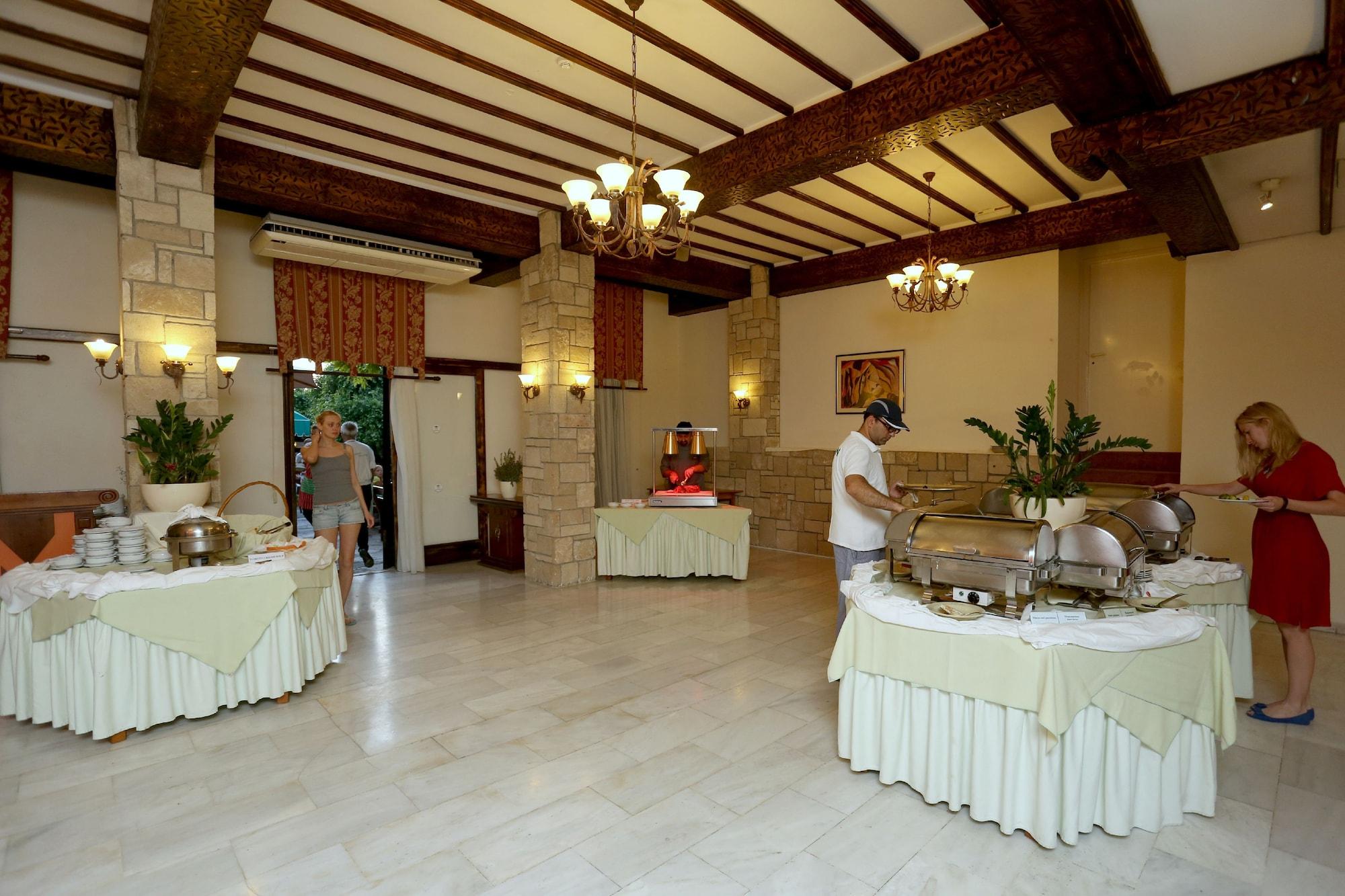 Restaurant Dionysos Central Hotel