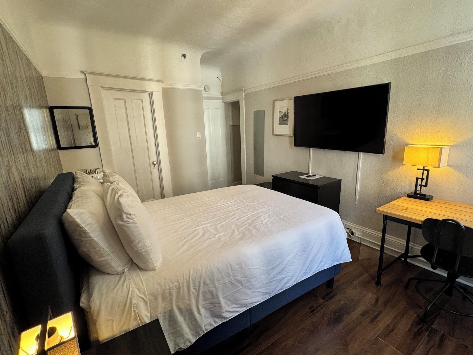 Varios Hotel Ikon