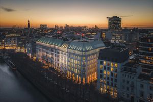 Alojamiento - Fairmont Hotel Vier Jahreszeiten Hamburg