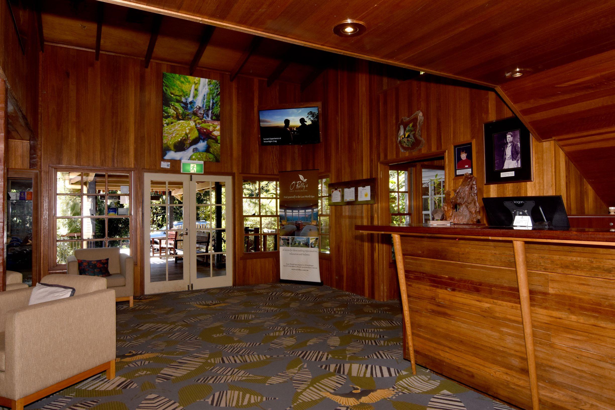 Vista Lobby O'Reilly's Rainforest Retreat