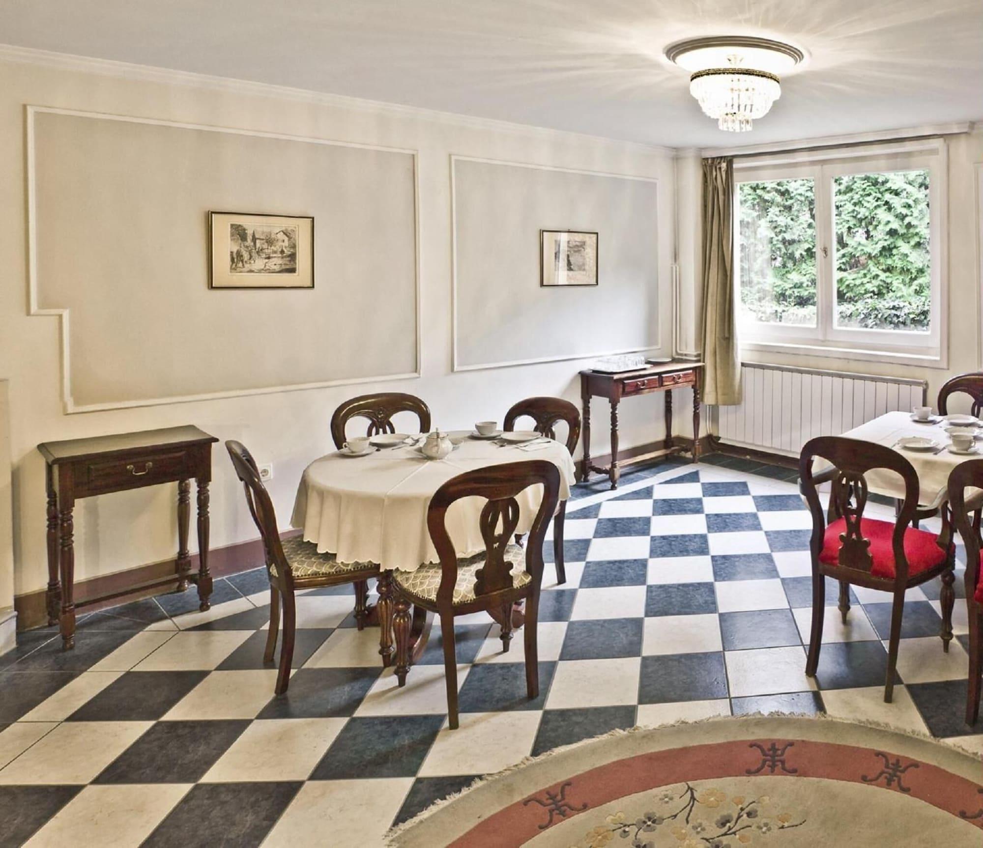 Restaurant Hotel Panzió 100