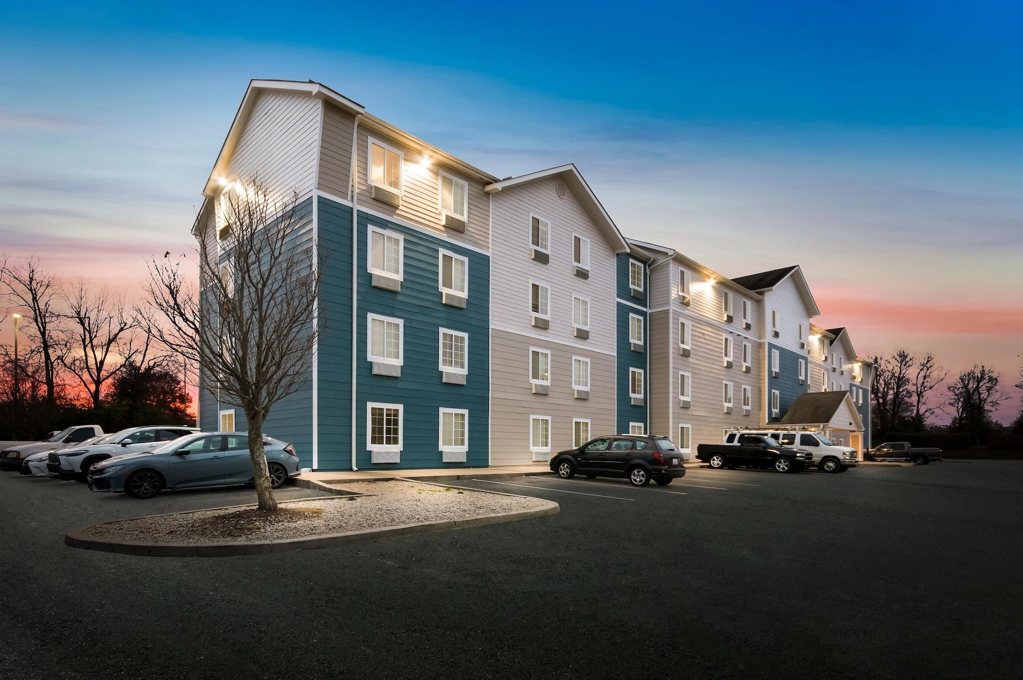 Vista Exterior WoodSpring Suites Lexington