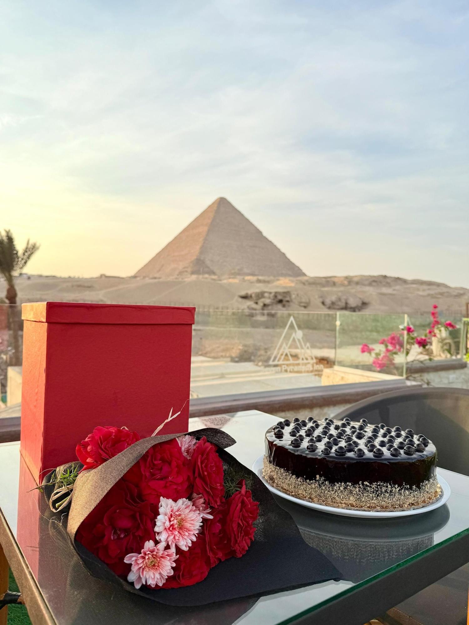 Vista Lobby Seven Pyramids Inn