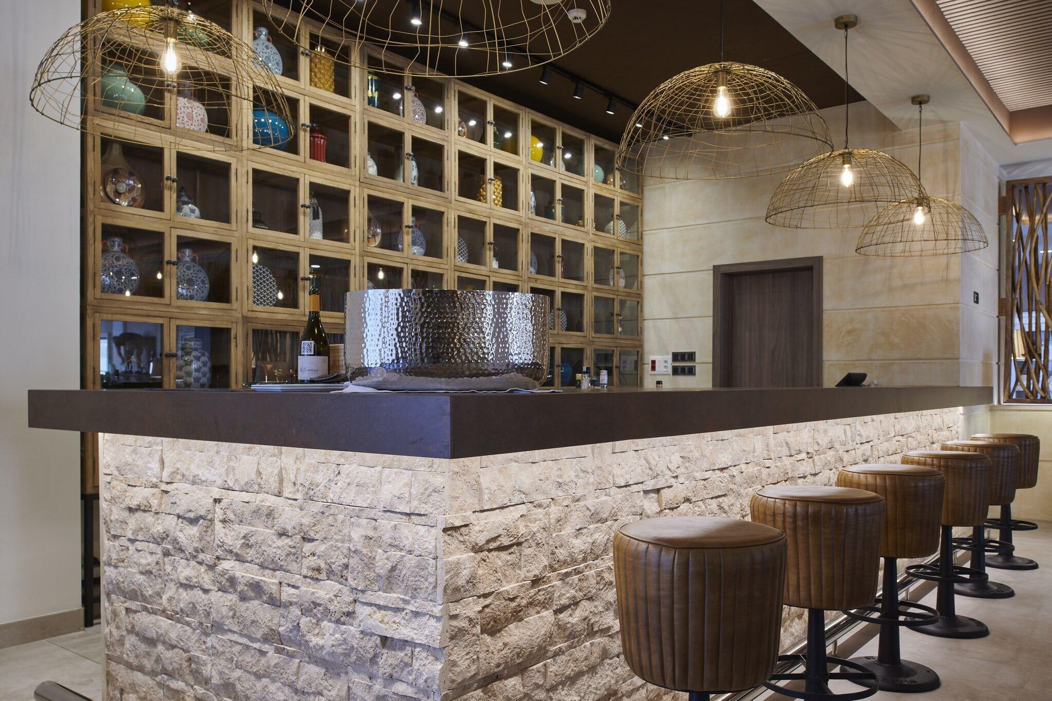 Bar/Salón Ansares