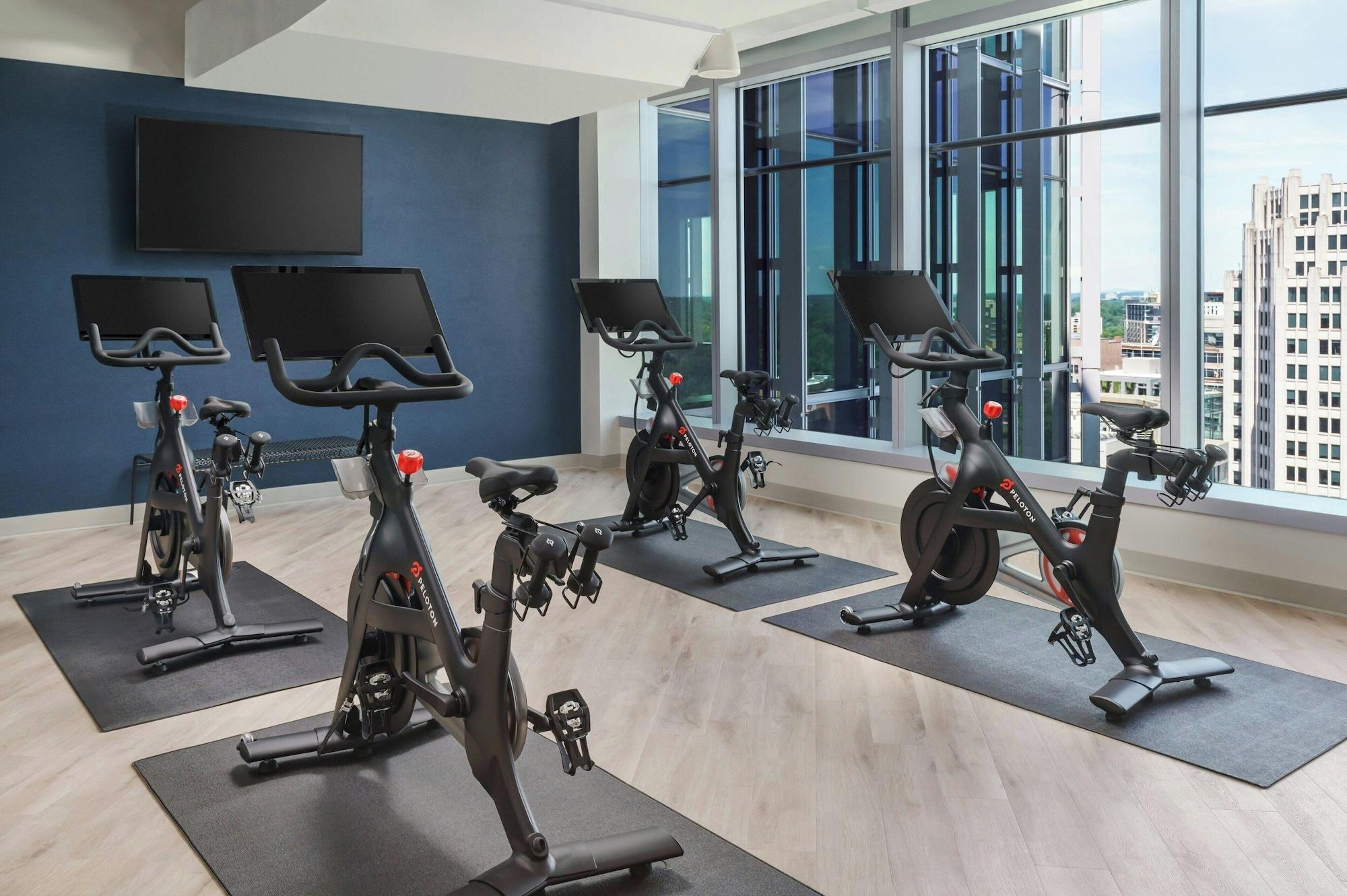 Gimnasio AC Hotel by Marriott Bethesda Downtown