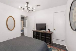 Alquiler Vacacional - Oakwell Townhome - King Bed Suite minutes from Texas A&M