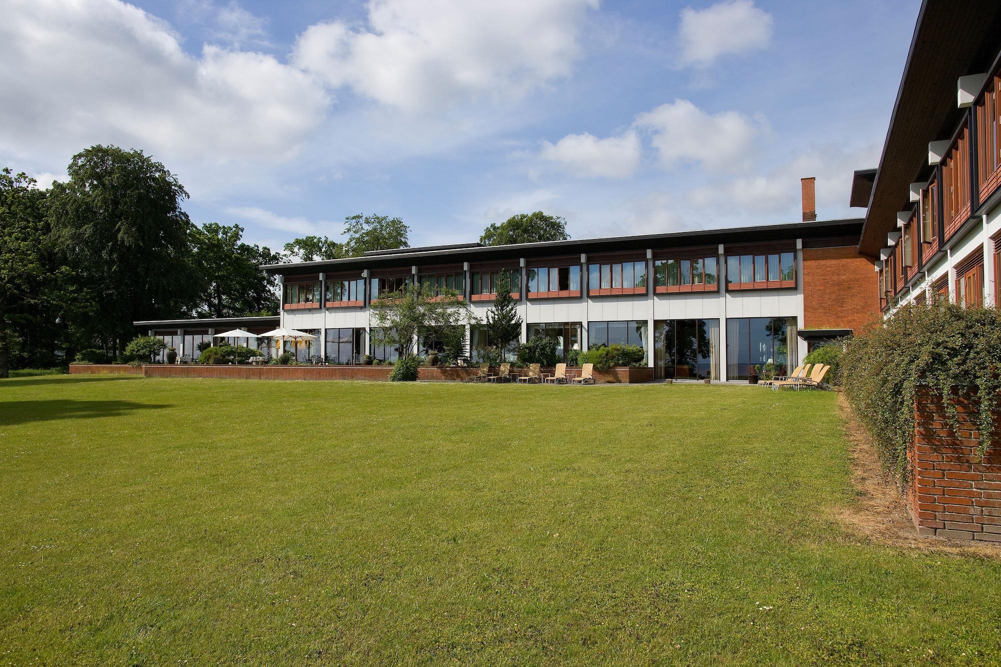 Vista Exterior Hotel Hesselet