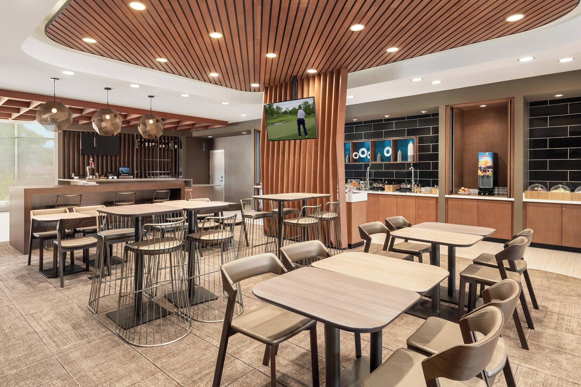 Restaurant SpringHill Suites by Marriott Milwaukee West/Wauwatosa