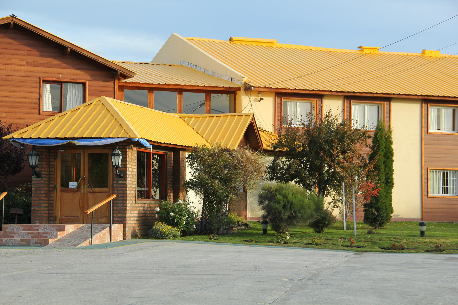 Vista da fachada Hotel Picos Del Sur