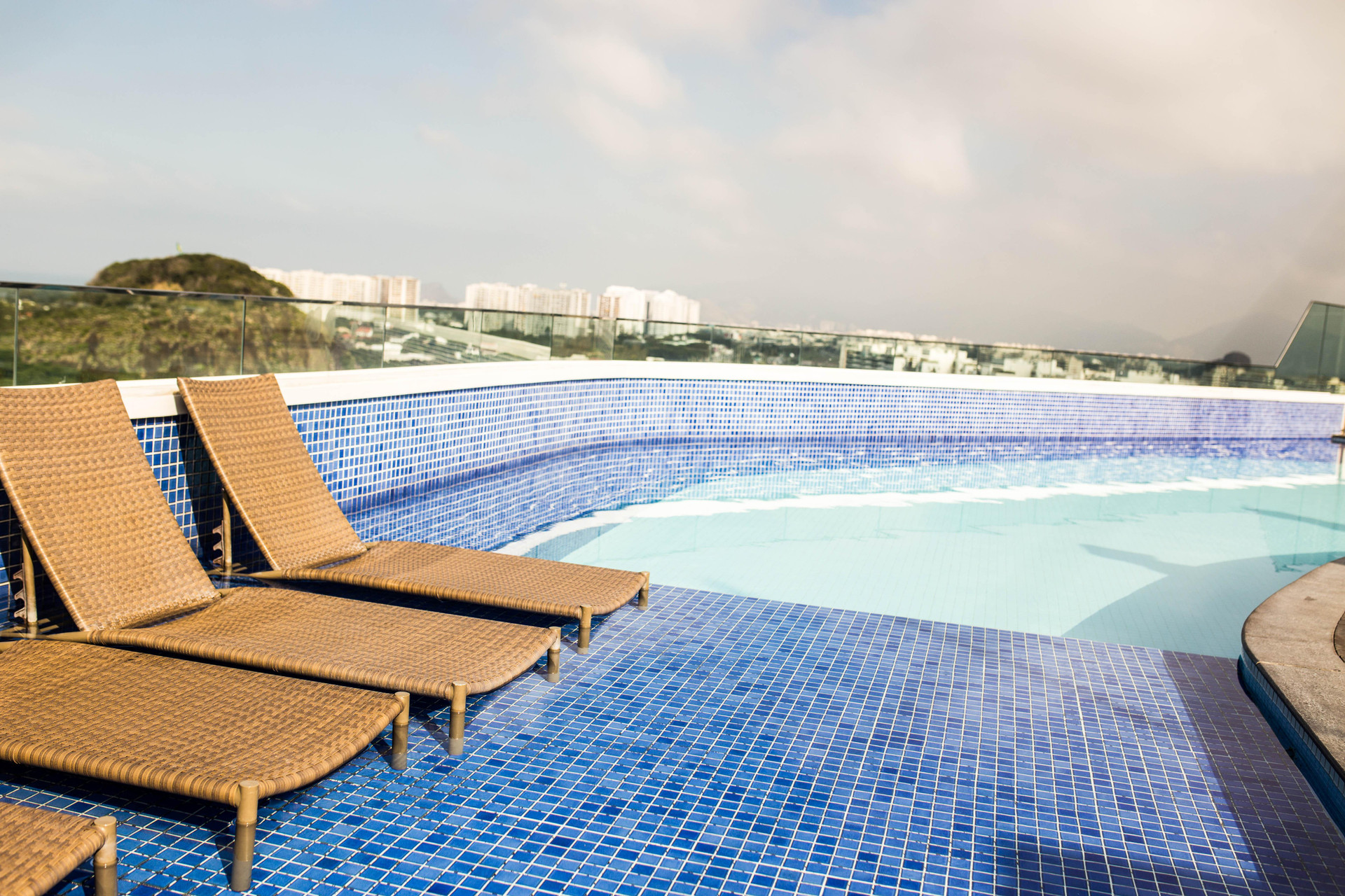 Vista Piscina Americas Barra Hotel