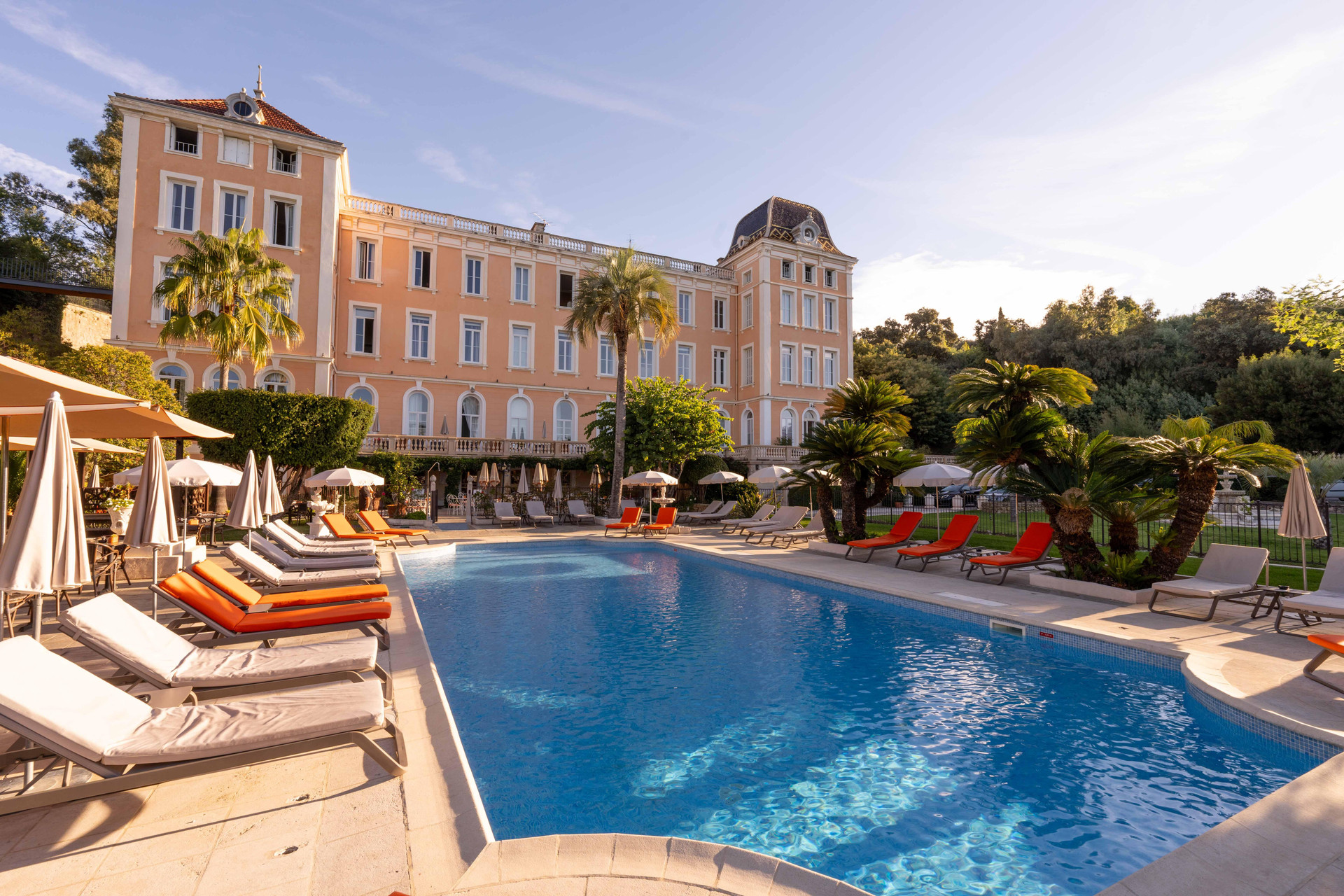 Vista Piscina Hotel L'Orangeraie