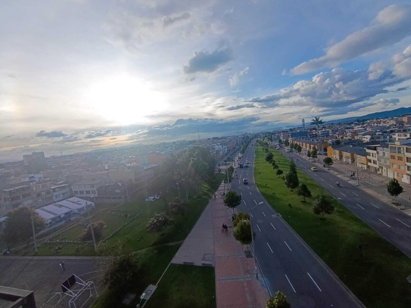 Vista Exterior New Hotel Vip