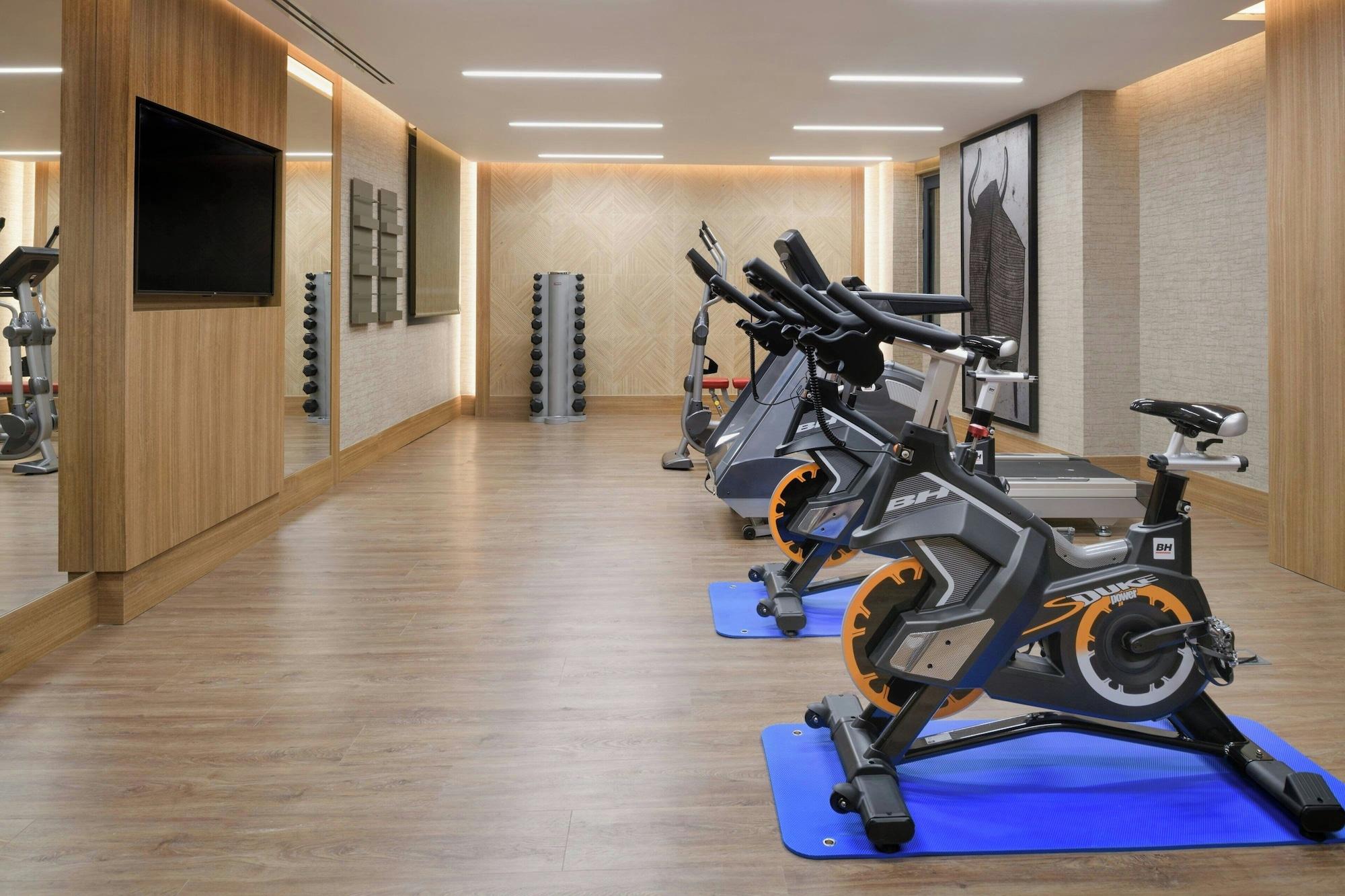 Gimnasio Querencia de Sevilla Autograph Collection