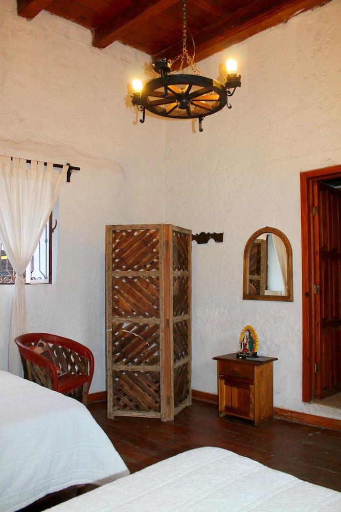 Varios Hotel Carlo de Gante