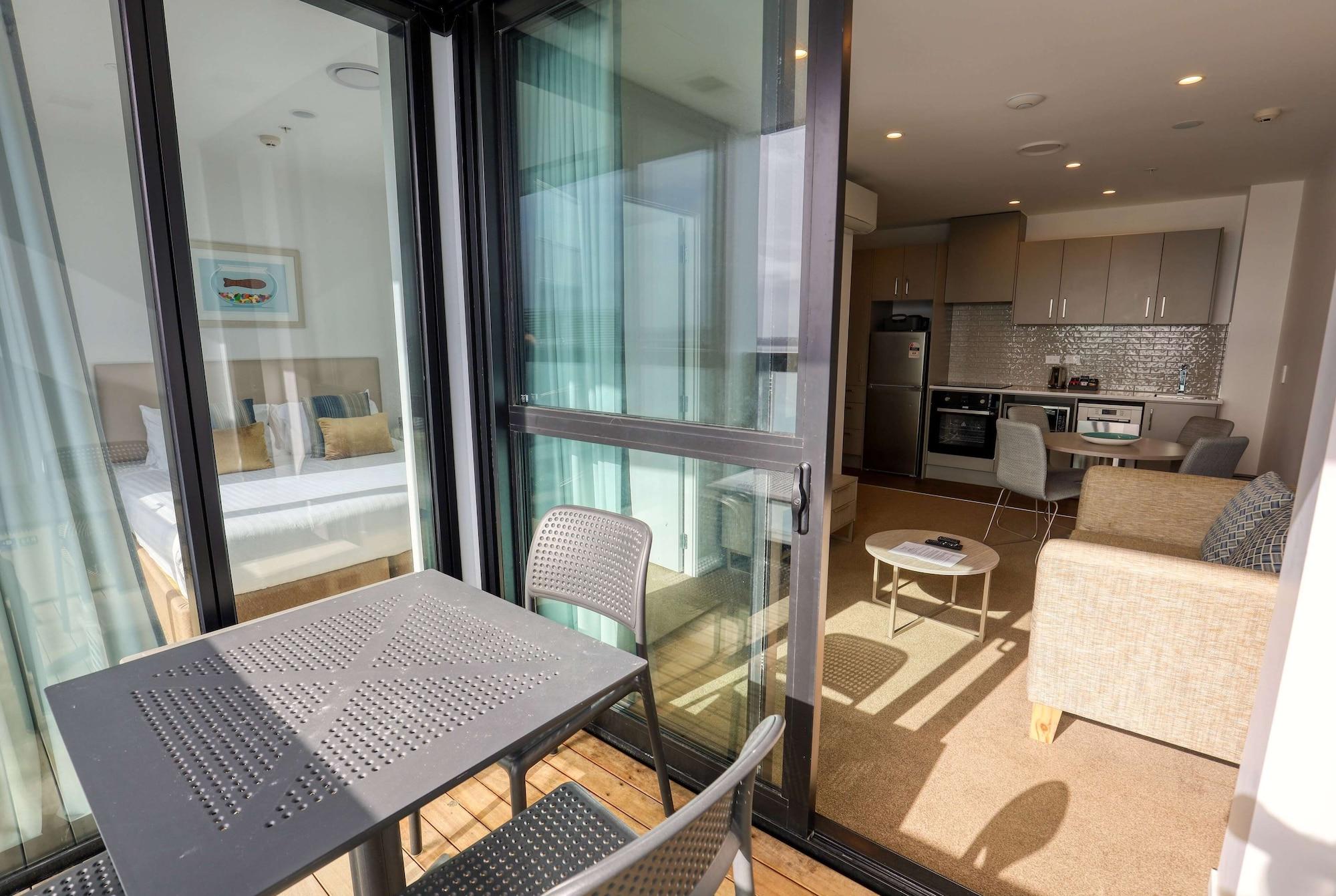 Set de Habitación Ramada Suites By Wyndham Victoria Street West