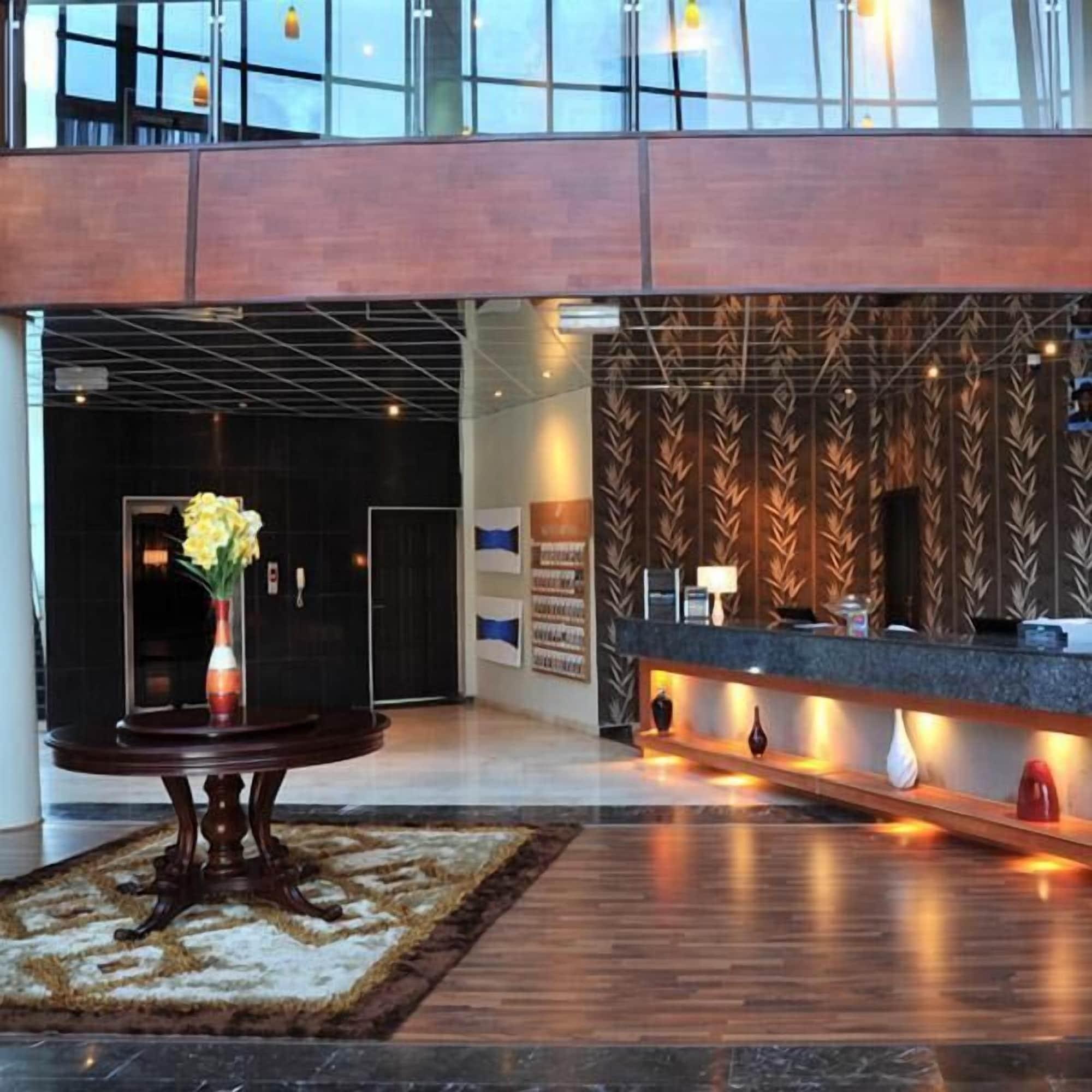 Vista Lobby Protea Hotel by Marriott Delta