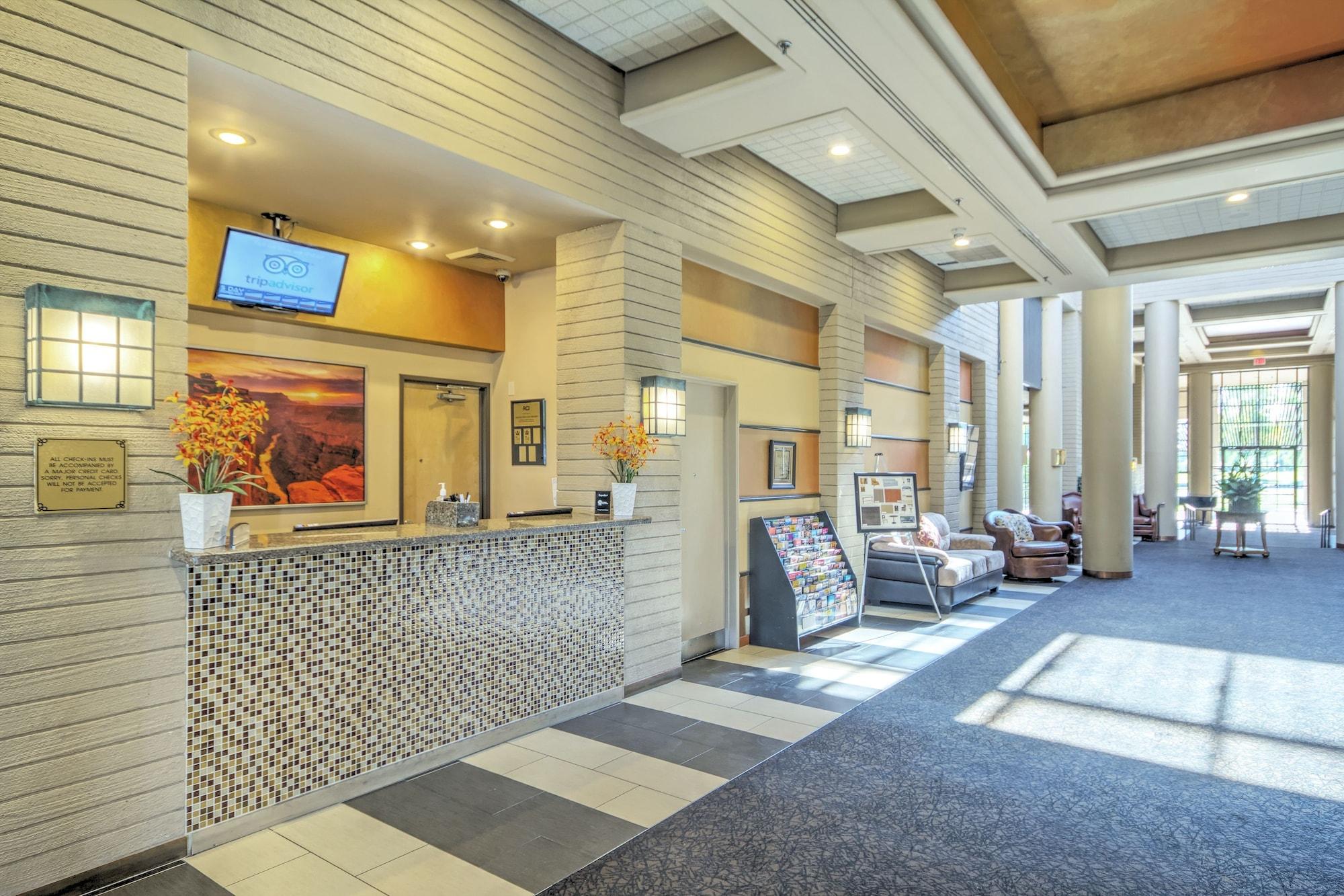 Vista Lobby Orange Tree Resort
