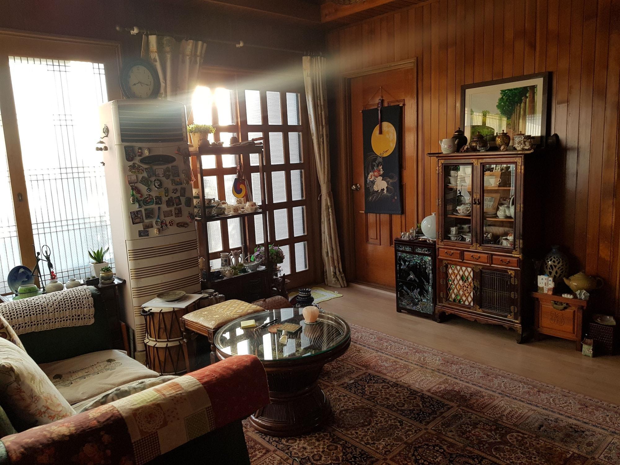 Vista Lobby Camino B&B