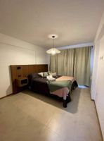 Alquiler Vacacional - Modern apartment overlooking the lake.