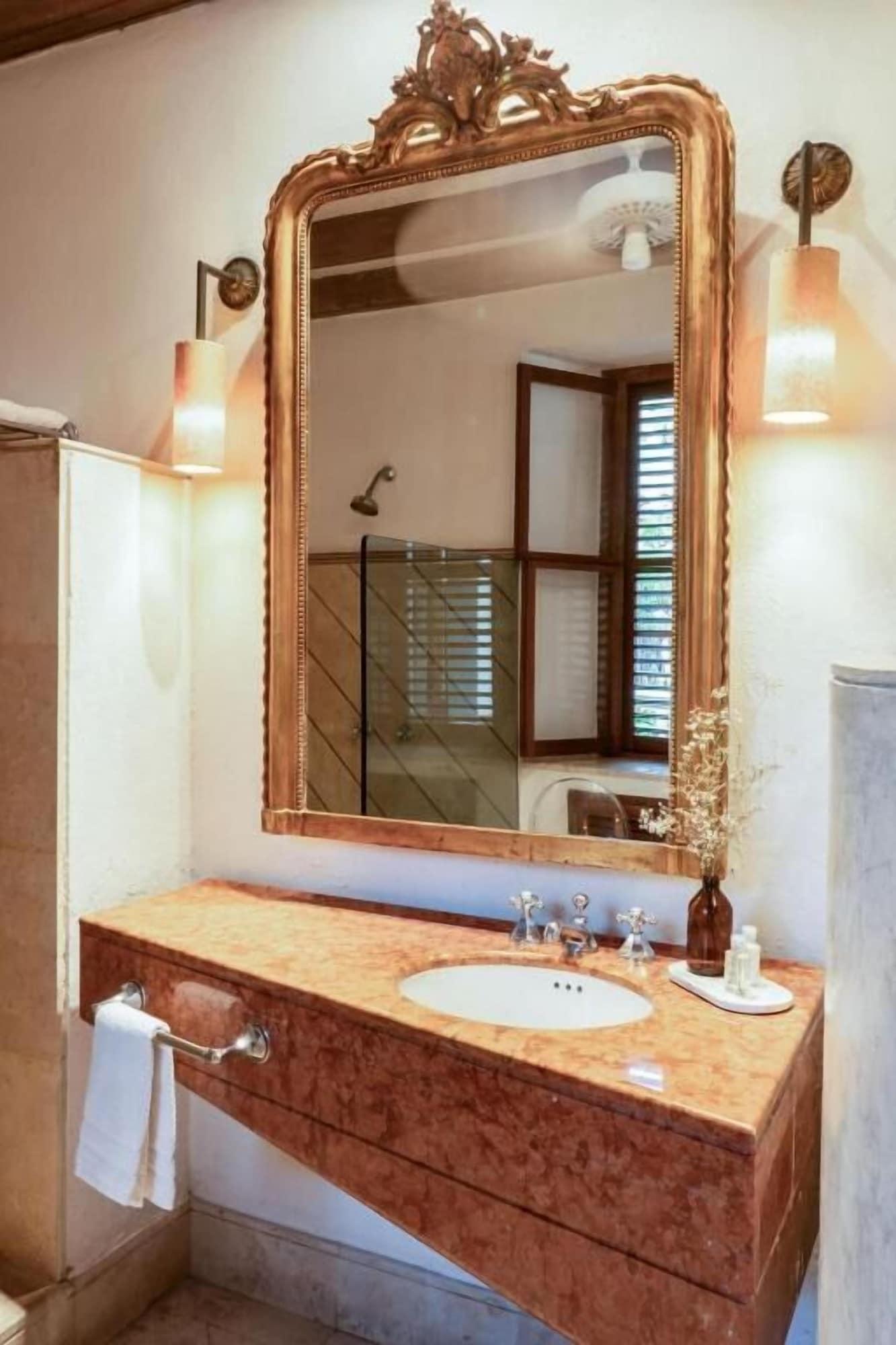 Equipamiento de Habitación Casa Trujillo Cartagena