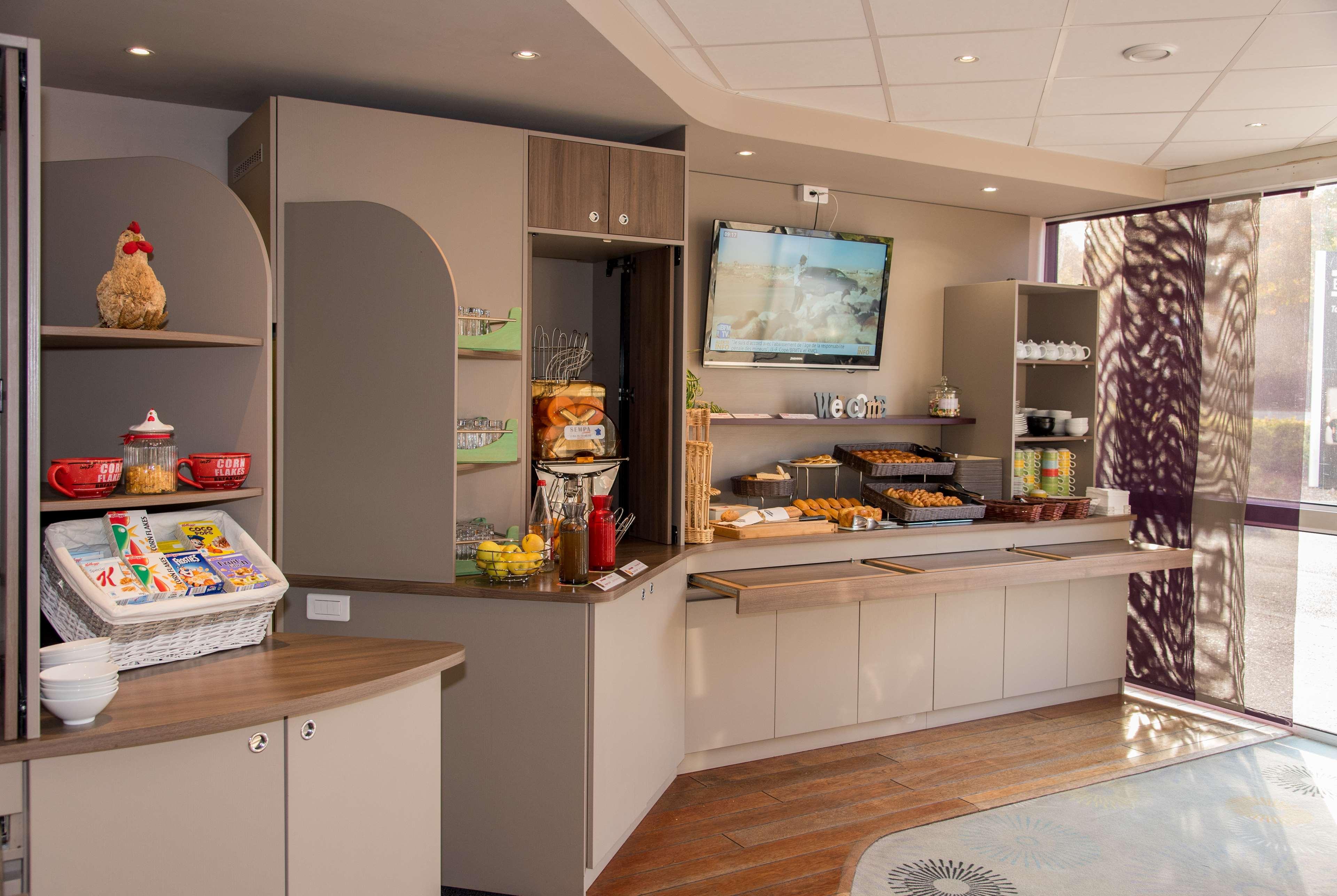 Bar/Salón Brit Hotel Tours Sud - Le Cheops