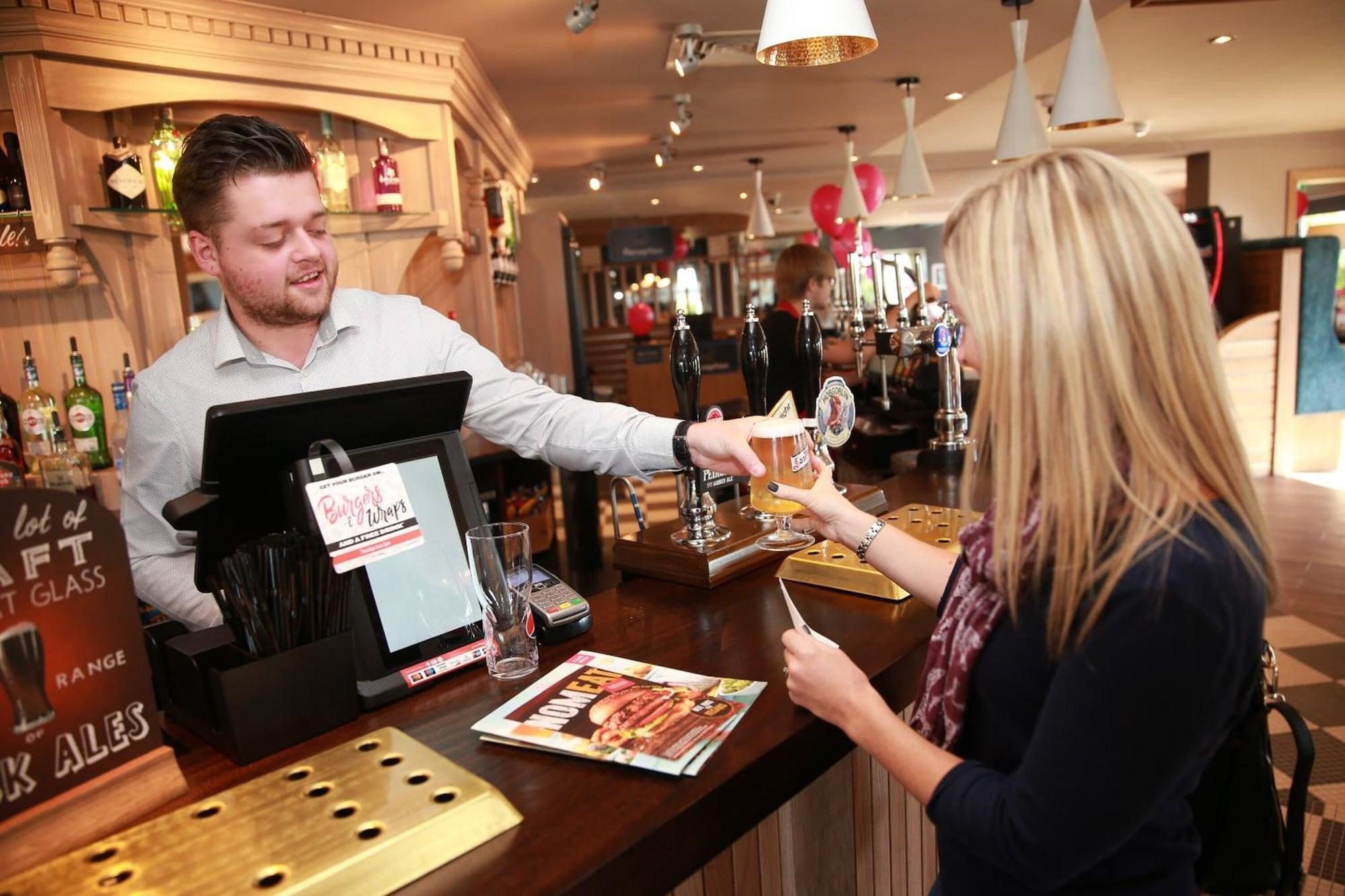 Bar/Salón Tulip Queen, Spalding by Marston's Inns