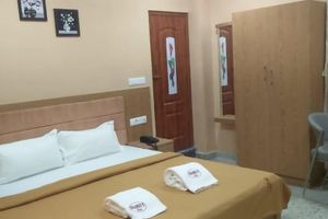 Alojamiento - Shamsu's Inn