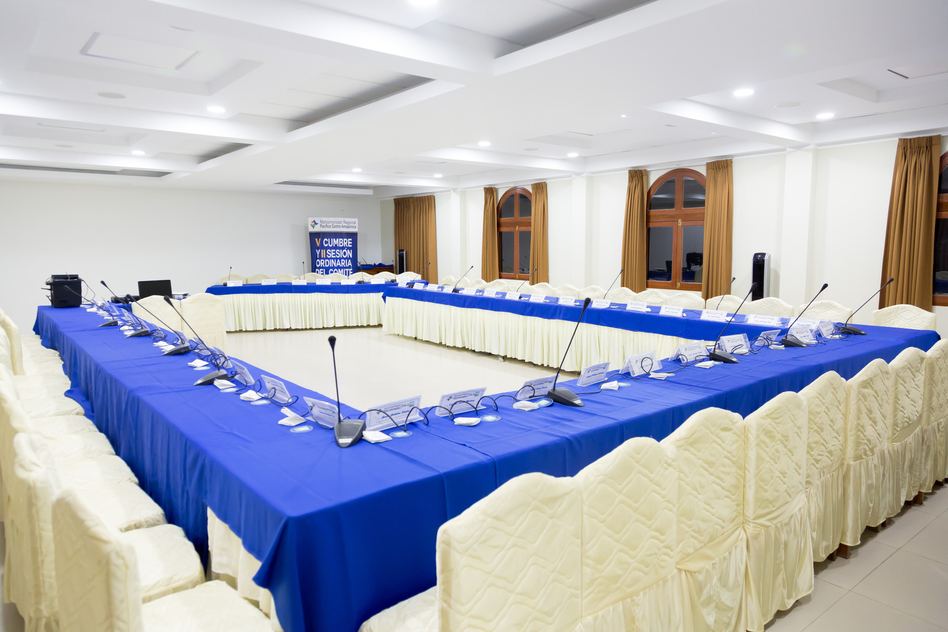 Sala de Reuniones Grand Hotel Huanuco