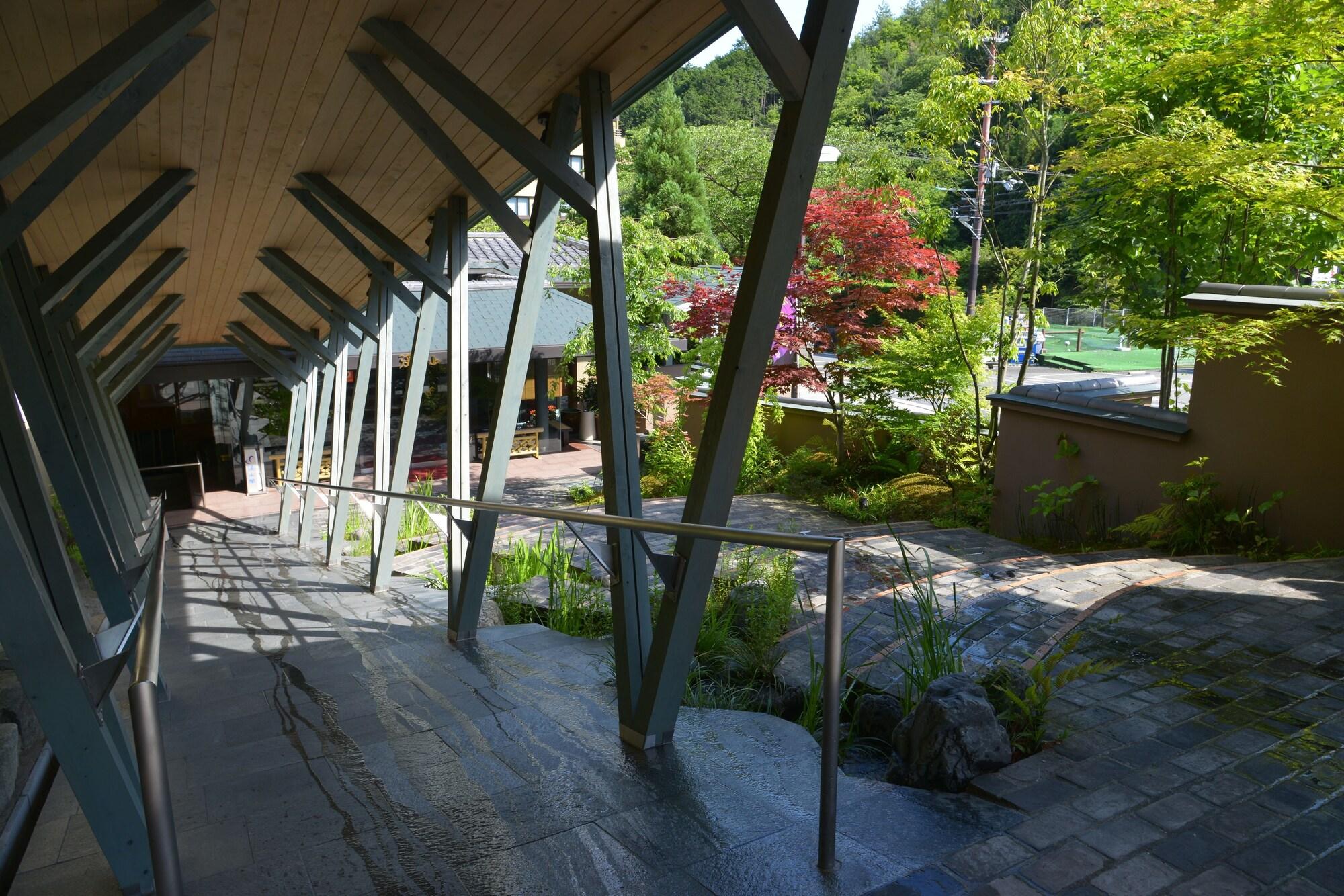 Vista Exterior Keizankaku