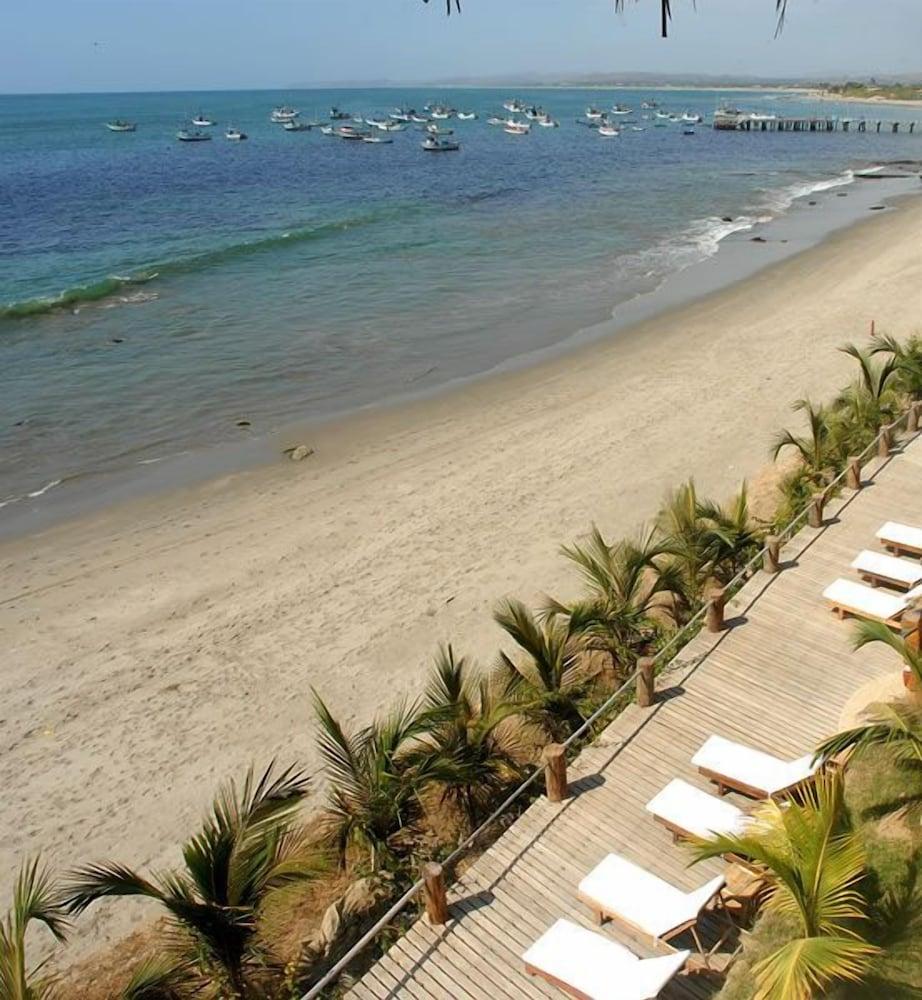 Playa Hotel Grandmare & Bungalows
