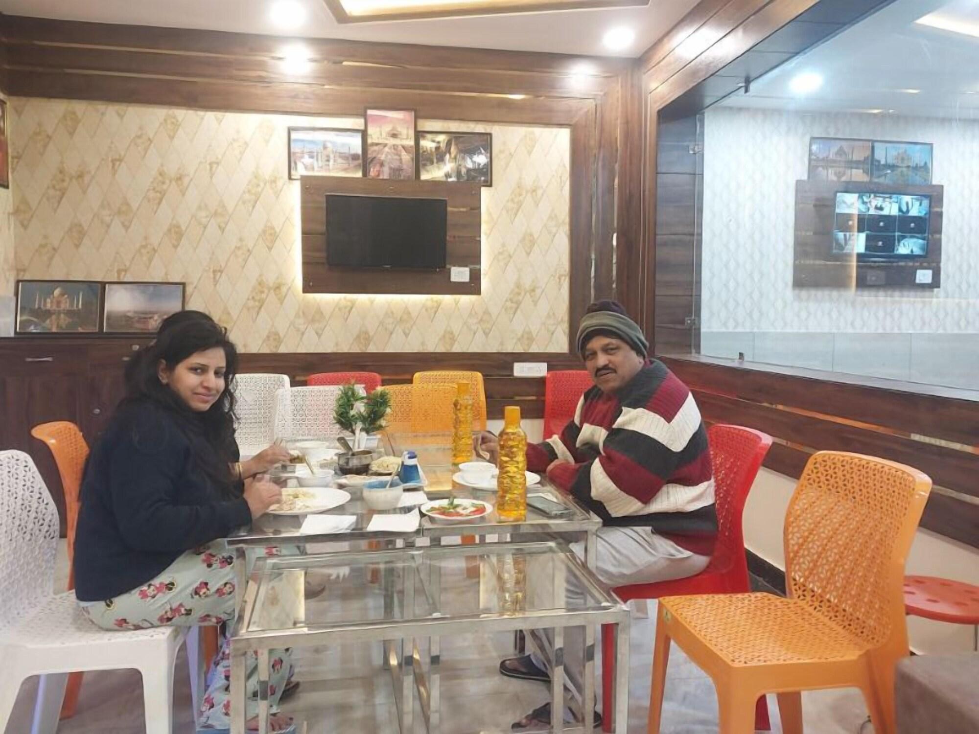 Restaurant Taj Nice Point By Taj Sunrise Grp