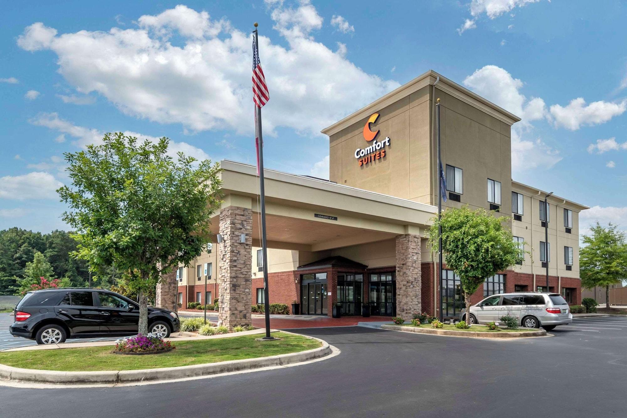 Vista Exterior Comfort Suites Pell City I-20 exit 158
