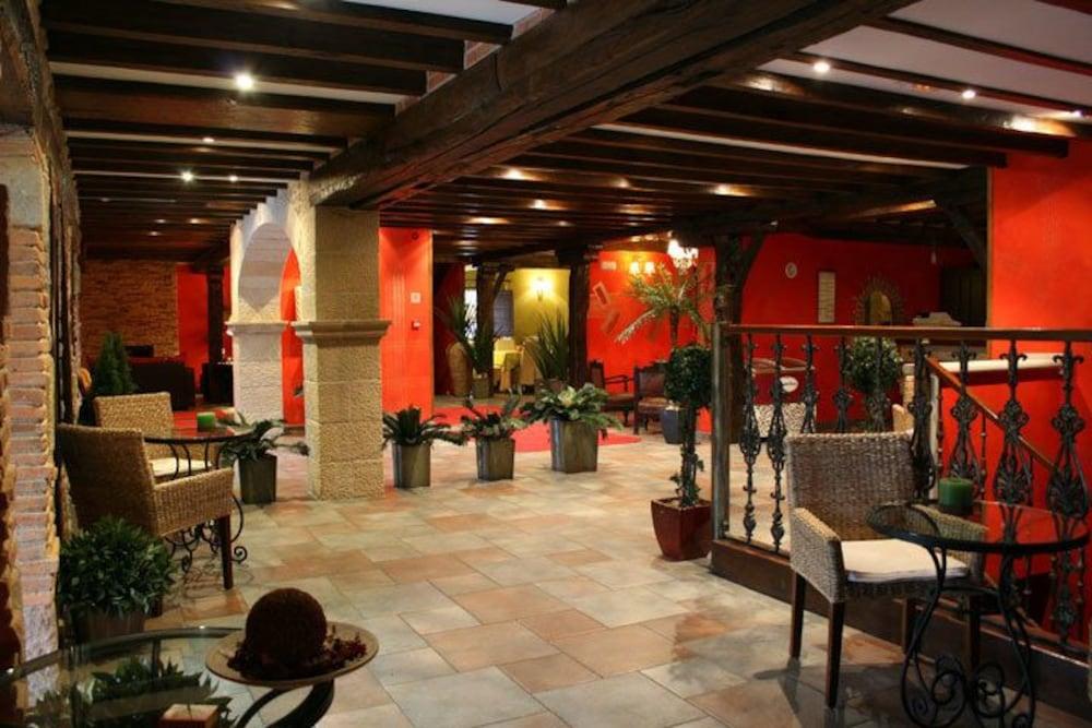 Vista Lobby La Casona de Revolgo