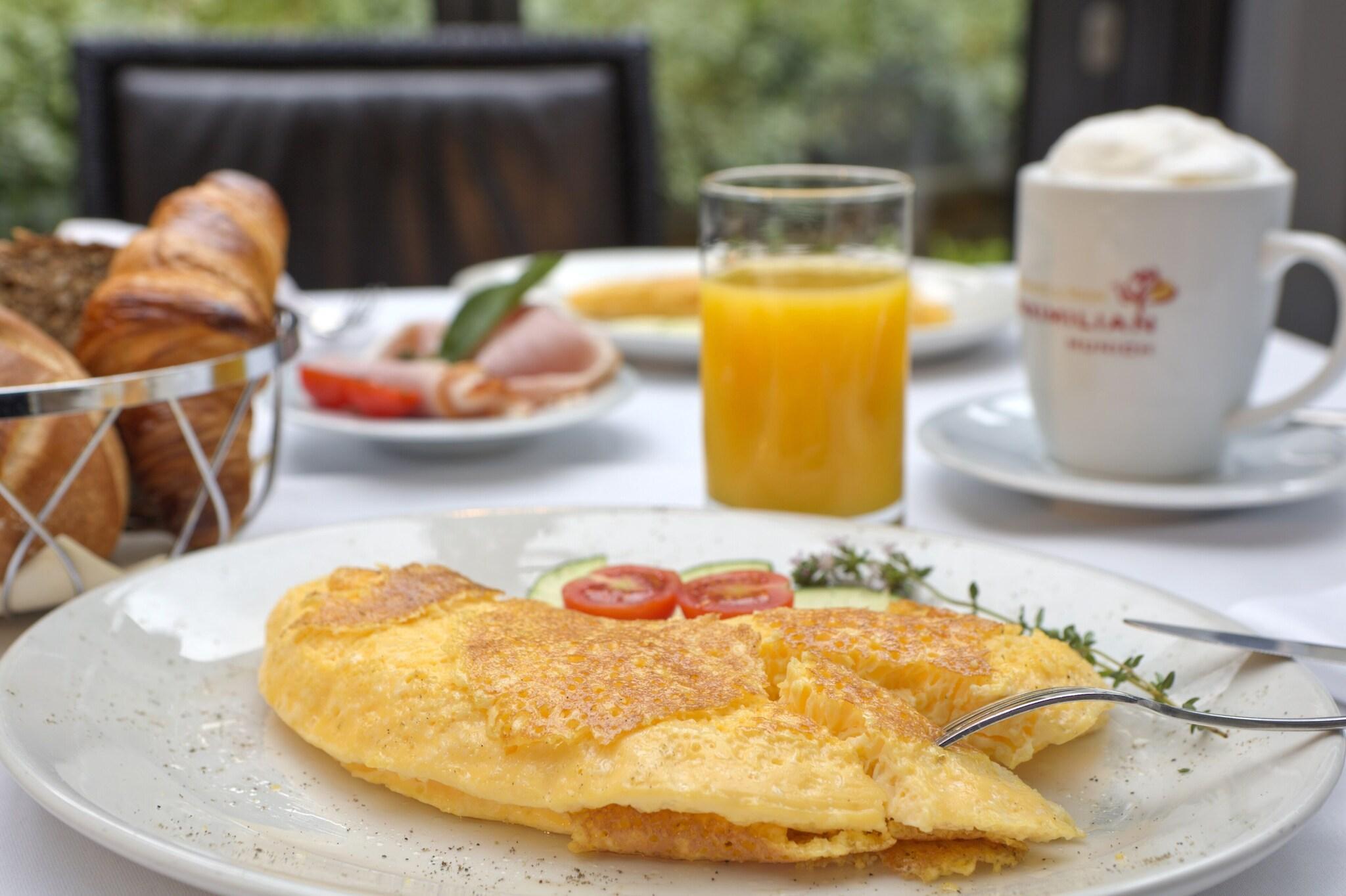 Restaurant MAXIMILIAN MUNICH Apartments & Hotel