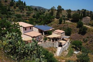 Alojamiento - Agunì Agriturismo & Locanda