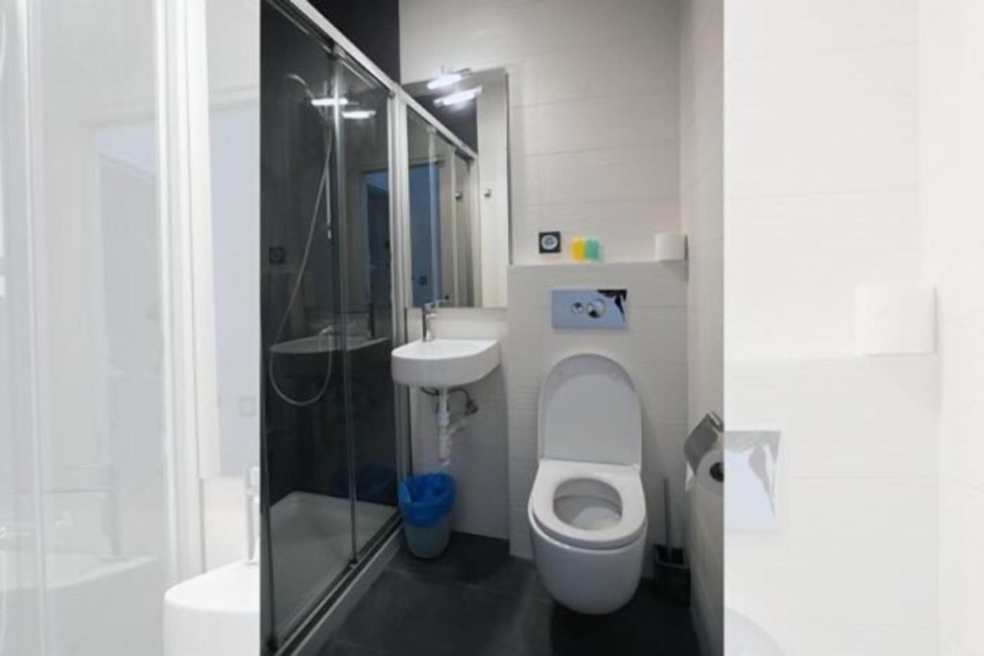 Equipamiento de Habitación Central Roomss