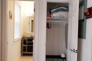 Alquiler Vacacional - High Meadows Cottage on 16 Acres property, No Pet Fee