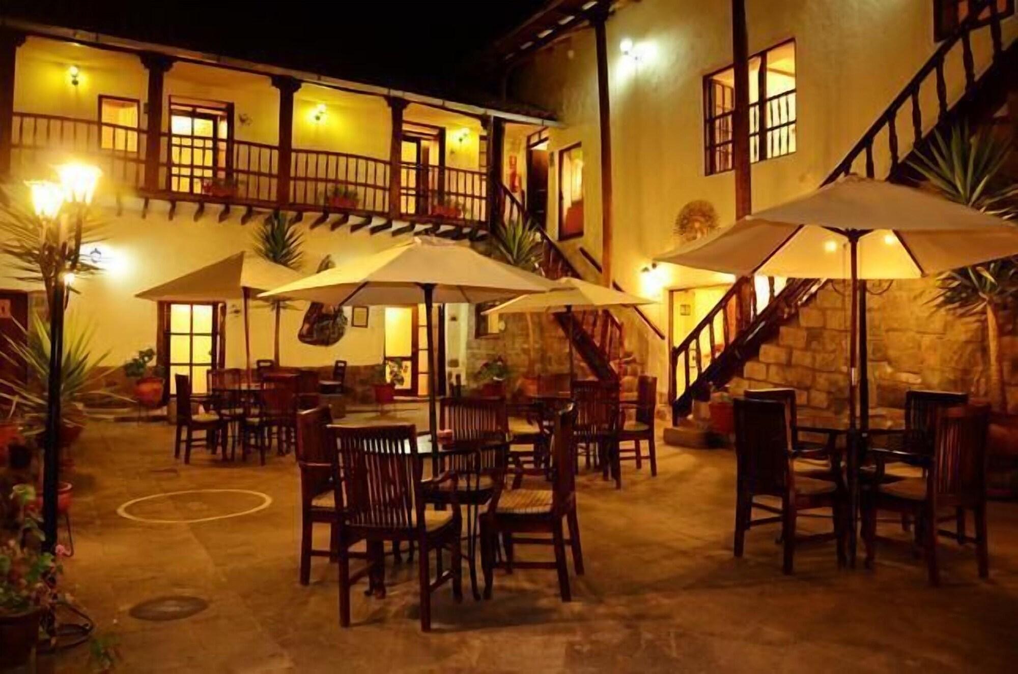 Varios Unaytambo Boutique Hotel