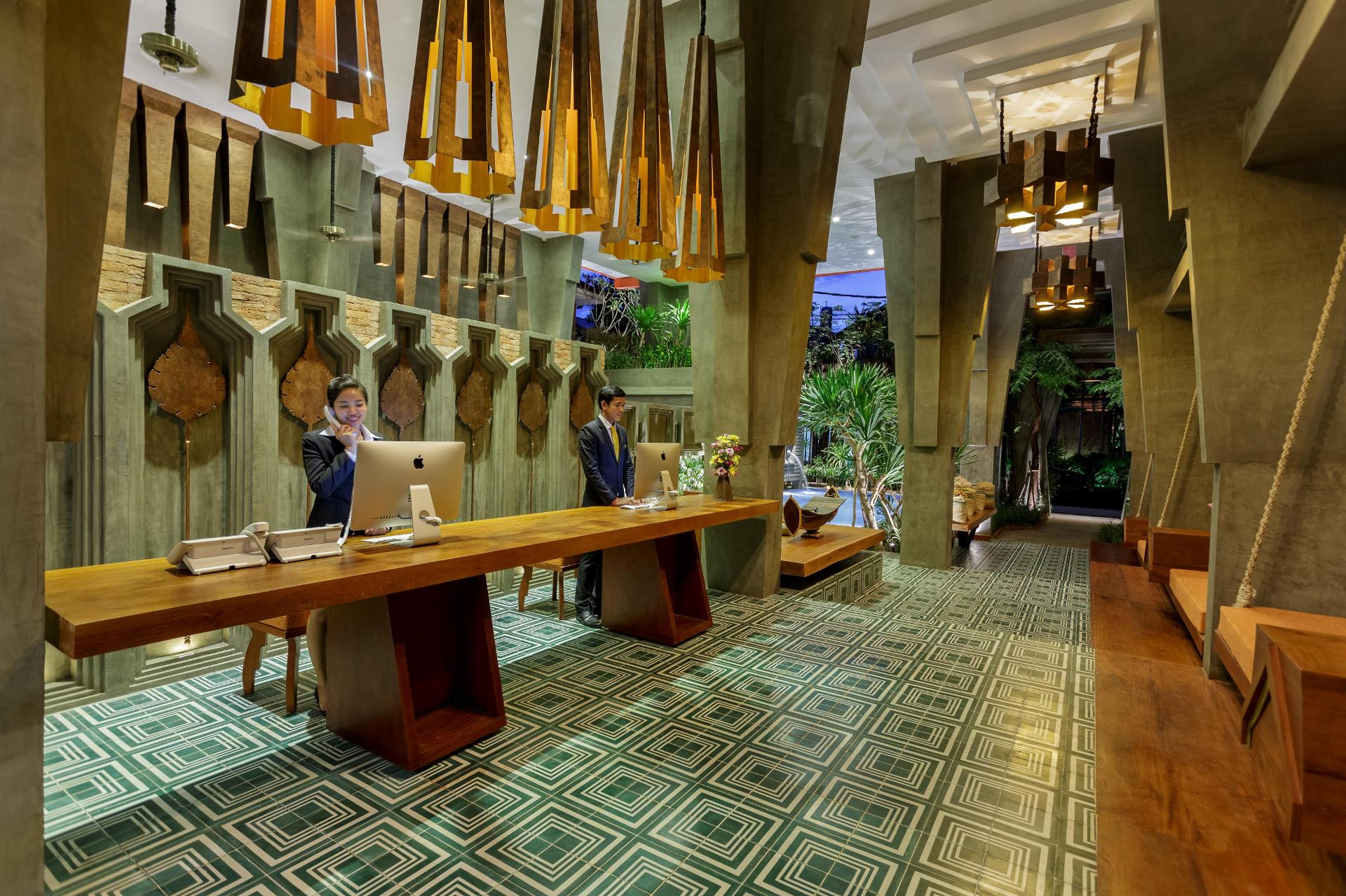 Vista Lobby Golden Temple Boutique